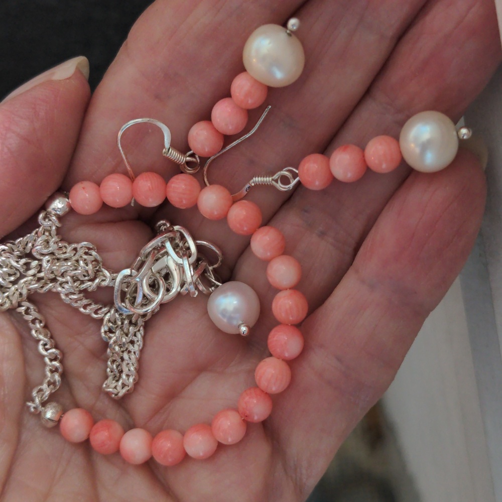 Pink Coral necklace & drop earrings Set. New Freshwater pearls, 16" + 2" Dainty